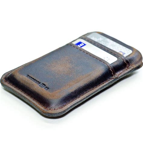 Handmade Leather iPhone Wallet | Gadgetsin