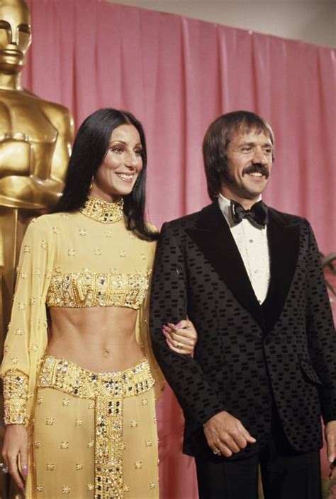 25 Wonderful Color Photographs of Sonny Bono and Cher From Between the ...