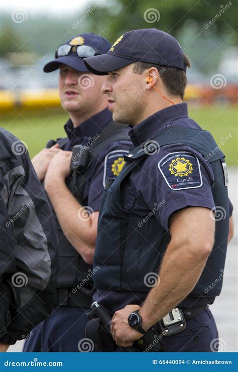 Canadian Border Services Agency Personnel Editorial Stock Image - Image ...