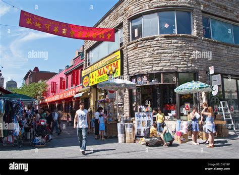 Chinatown montreal hi-res stock photography and images - Alamy