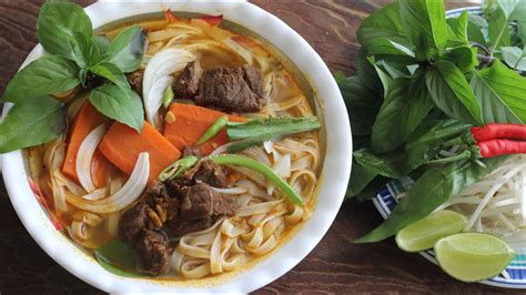 Bo Kho (Vietnamese Beef Stew) Hu Tieu Bo Kho/Bo Kho Banh Mi Recipe - YouTube