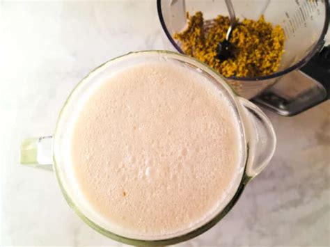 Coquito de Pistacho (Pistachio Coquito) - Mexican Appetizers and More!