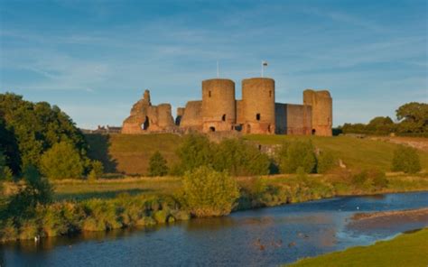 Rhuddlan Castle - History, Travel, and accommodation information