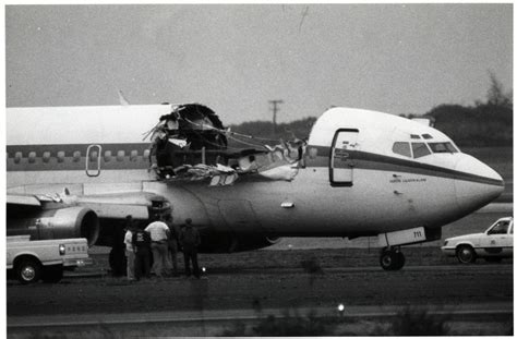 April 28, 1988: The Roof of an Aloha Airlines Jet Ripped Off in Mid-Air ...