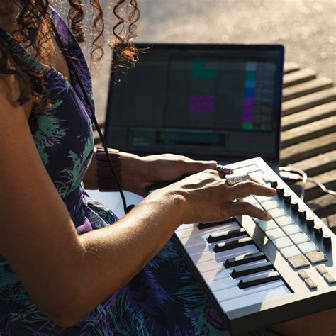 Launchkey Mini [MK3] | Novation