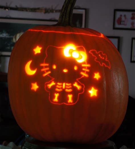 Hello Kitty Pumpkin 2012 by katrivsor on DeviantArt