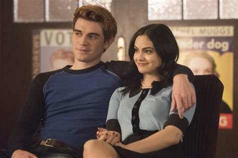 ‘RIverdale’ Season 2: The Cast Reacts to ‘Jingle-Jangle’ Drug Craze | TVLine