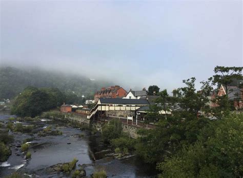 Llangollen Canal – Narrowboating for Beginners