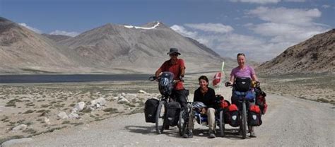 Freewheeling across the Himalayas: The Pamir Highway - my cycling heaven!