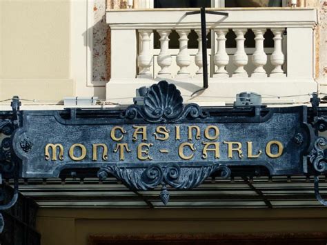 A Guide to the Dress Code of Monaco’s Exclusive Casinos