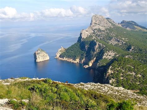 Discover the Tramuntana mountains: a great UNESCO site in Mallorca ...