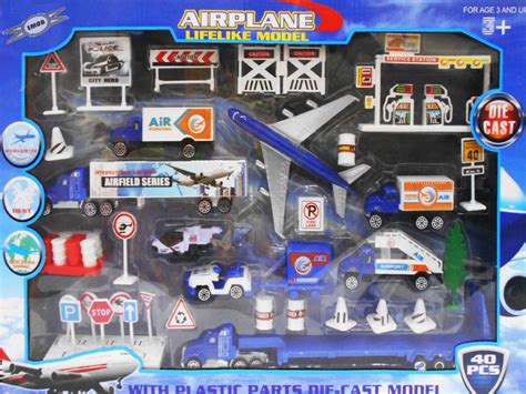 Airport Play Set Delta Airlines Large 25 Pieces Aircraft & Spacecraft Toys & Hobbies