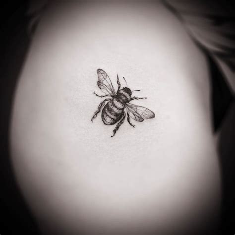 Small Bee Tattoo | Best Tattoo Ideas Gallery | Small bee tattoo, Bee ...