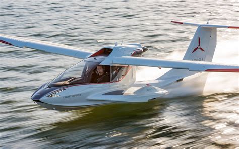 The ICON A5 is a two-seater amphibious plane that requires only a sport license to fly, which ...