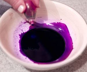 How to Make Purple With Food Coloring (with Video) | ehow.com | Purple food coloring, Purple ...