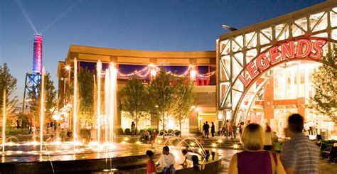 Legends Outlets – Legends Outlets Kansas City – Outlet Mall, Deals, Restaurants, Entertainment ...