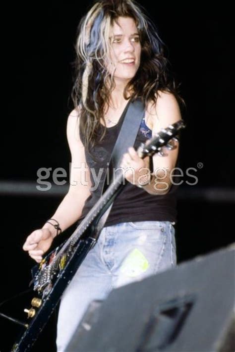 Photo of L7 and Donita SPARKS; Donita Sparks performing on stage | Female guitarist, Women in ...