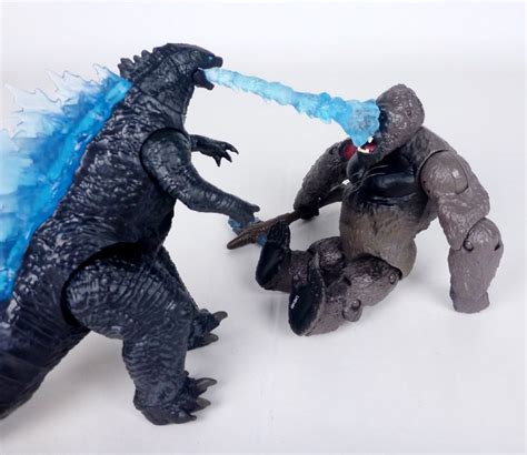 Godzilla Vs Kong Toys - Godzilla vs. Kong Toys: 6″ Basic Kong with ...