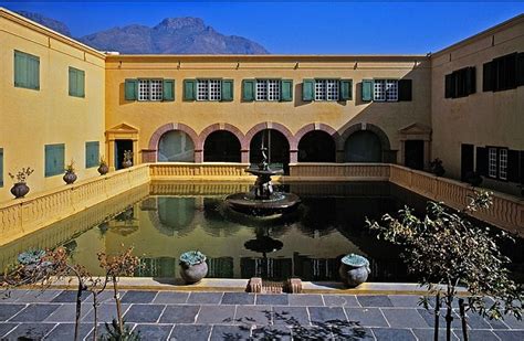 Castle of Good Hope - cometocapetown.com