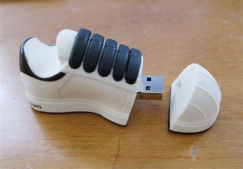 Creative USB Sticks (103 pics)