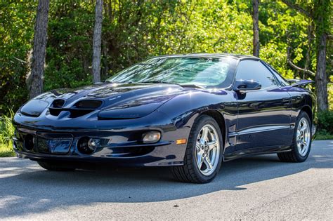 2000 Pontiac Firebird Trans Am WS6 - Image Abyss