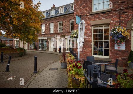 Ashton GMP Manchester Police station exterior Stock Photo - Alamy