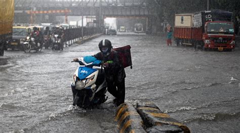 Mumbai Rains Highlights: Downpour to continue till tomorrow; CM urges citizens to stay indoors ...