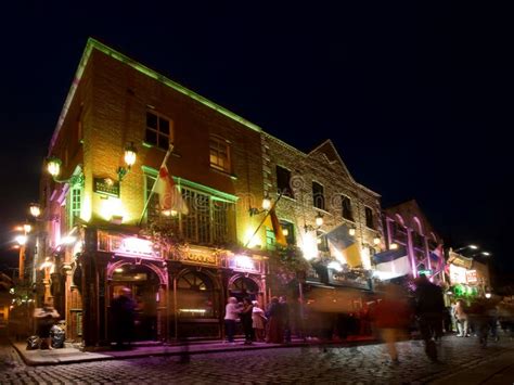 Temple Bar Nightlife in Dublin Editorial Stock Photo - Image of ...