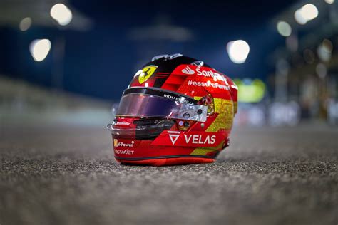 Carlos Sainz's helmet for Abu Dhabi GP : r/formula1