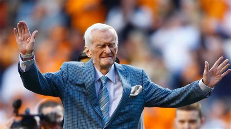 Tennessee honors late 'Voice of the Vols' John Ward - ESPN