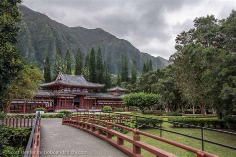 Byodo-In Temple in Oahu - Bobo and ChiChi