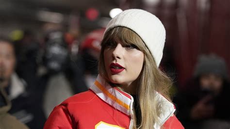 Taylor Swift's private jet controversy: What you need to know