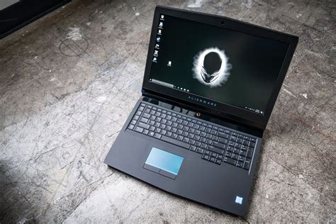 Alienware 17 R5 review | PCWorld