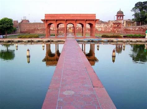 Shalimar Gardens, Lahore Historical Facts and Pictures | The History Hub