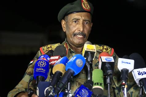 Sudan coup 2021: Who is Abdel Fattah al-Burhan? | Middle East Eye