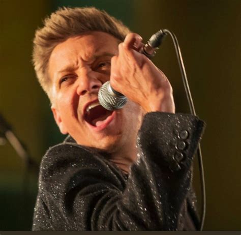 Jeremy Renner singing his new release 'Main Attraction'. His voice is phenomenal. Jeremy Renner ...