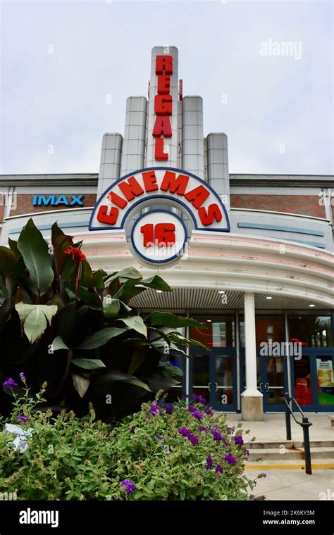 Regal Cinemas at Crocker Park in Westlake, Ohio Stock Photo - Alamy