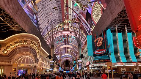 Fremont Street Experience - MONDO-DR