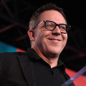 Greg Gutfeld twitter, wife, red eye, married, height | odssf.com