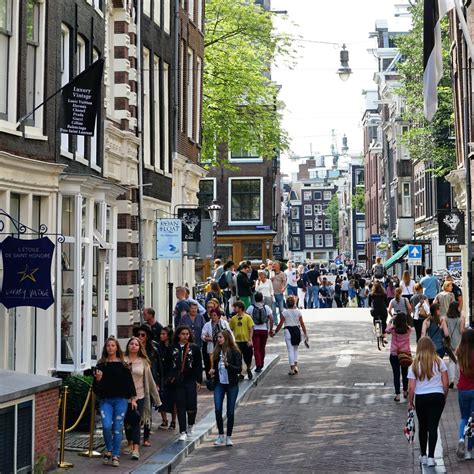 Amsterdam Shopping area's - malls, markets