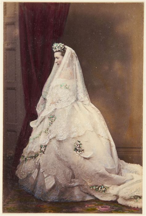 1863 Alexandra of Denmark wedding photograph | Grand Ladies | gogm