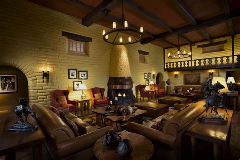 The historic lobby of Camelback Inn. Scottsdale Resorts, Family Resorts, Jw Marriott, Hotel ...