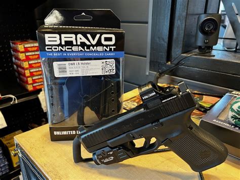 Bundled Glock 19 gen5 MOS, Streamlight TLR7A, Holosun 407c-Red, Trijicon Supressor height night ...