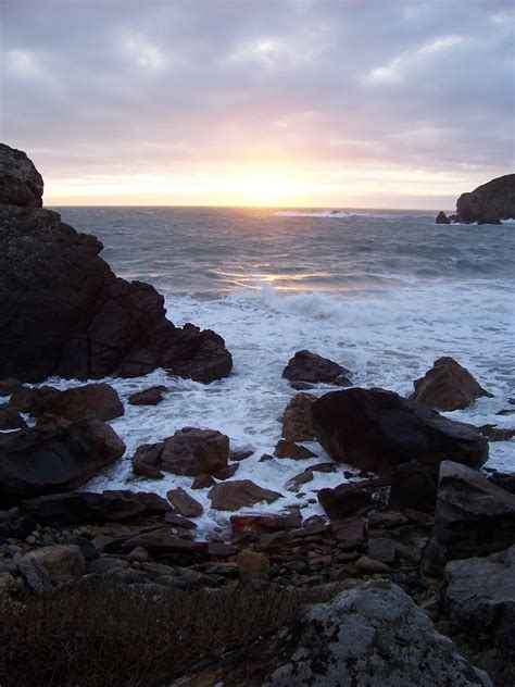 Brookings, OR : Harris Beach Sunset in Brookings, Oregon photo, picture, image (Oregon) at city ...