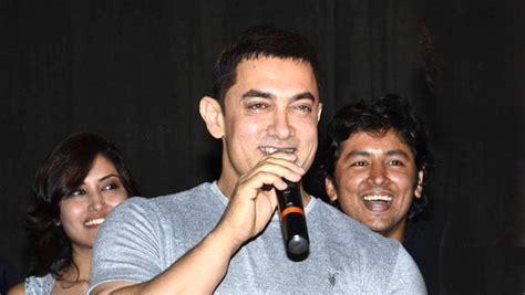 Aamir Khan Speaks About 'PK' Poster Controversy - Bollywood Hungama