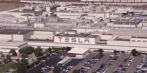 Tesla is installing a solar array at Fremont factory and new 24-stall Supercharger | Electrek