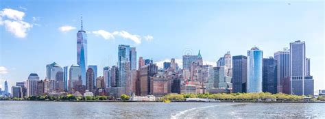 Skyline Panorama of Downtown Financial District and the Lower Manhattan ...