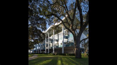 Sarasota Herald - Tribune Headquarters - Arquitectonica Architecture