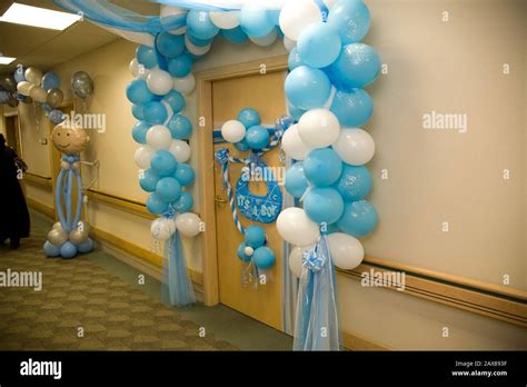 Decorations in the maternity ward at the Kingdom Hospital, Riyadh ...