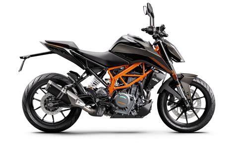 KTM 125 Duke & 390 Duke 2023